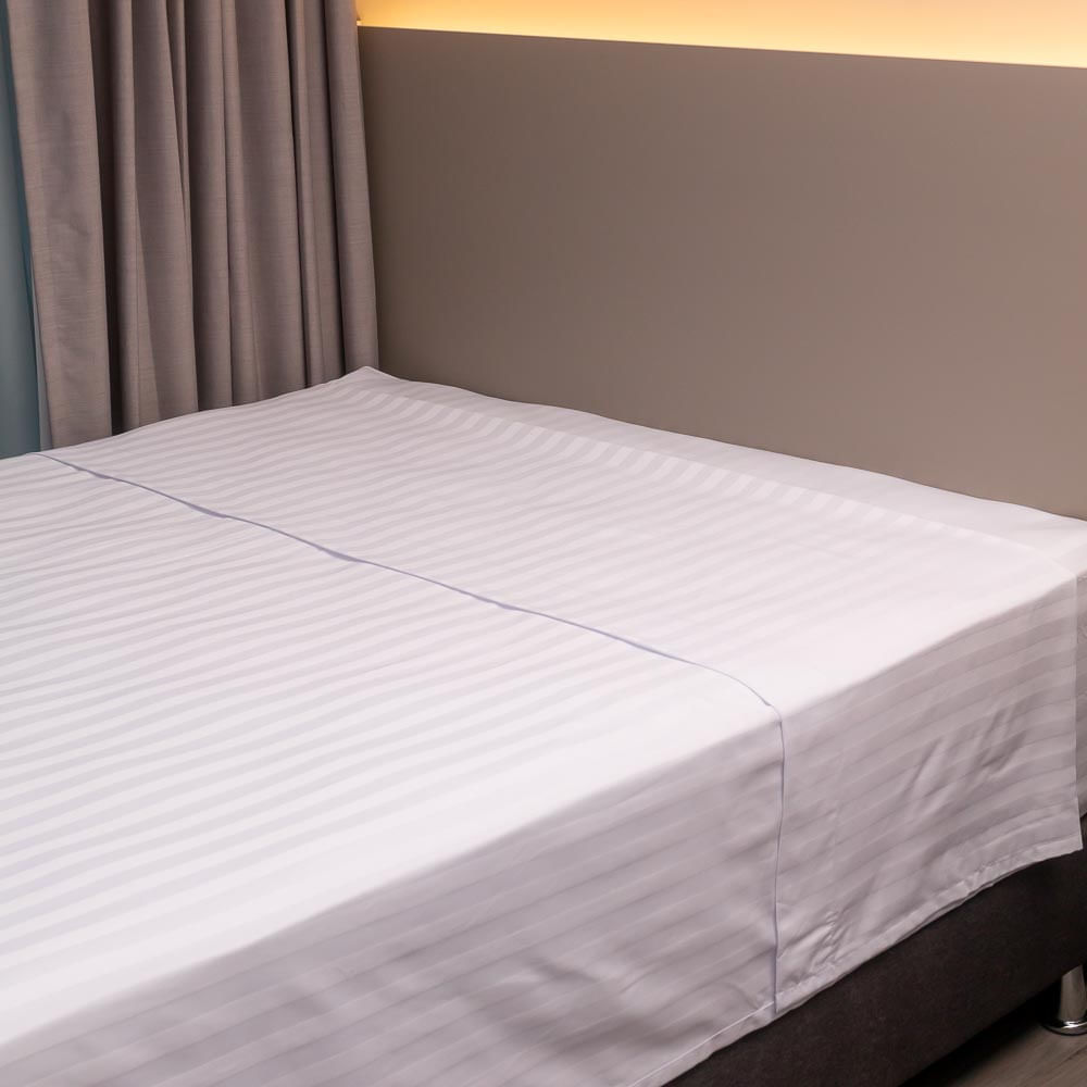 sabana-plana-300-hilos-polialgodon-doble