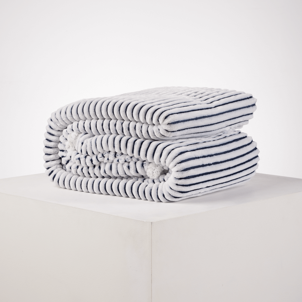 cobija-fleece-ombre-430-gr-raya-negra-140-x-200-cm