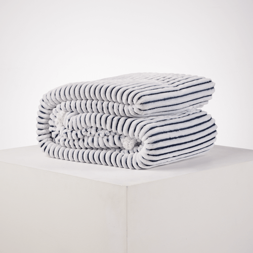 Cobija Fleece Ómbre Hotel Experience 430 Gr Raya Negra