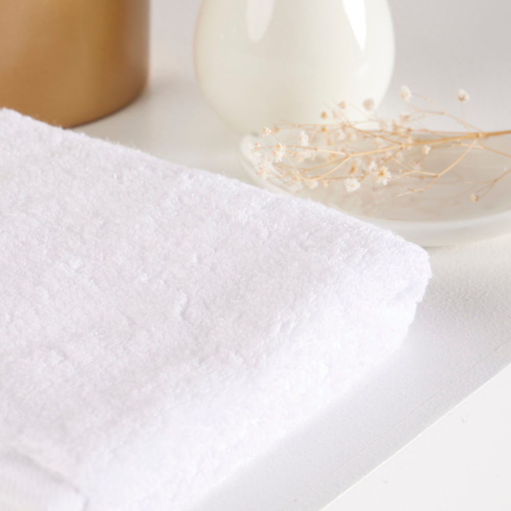 toalla-de-manos-algodon-630-gr-blanca-50-x-70-cm
