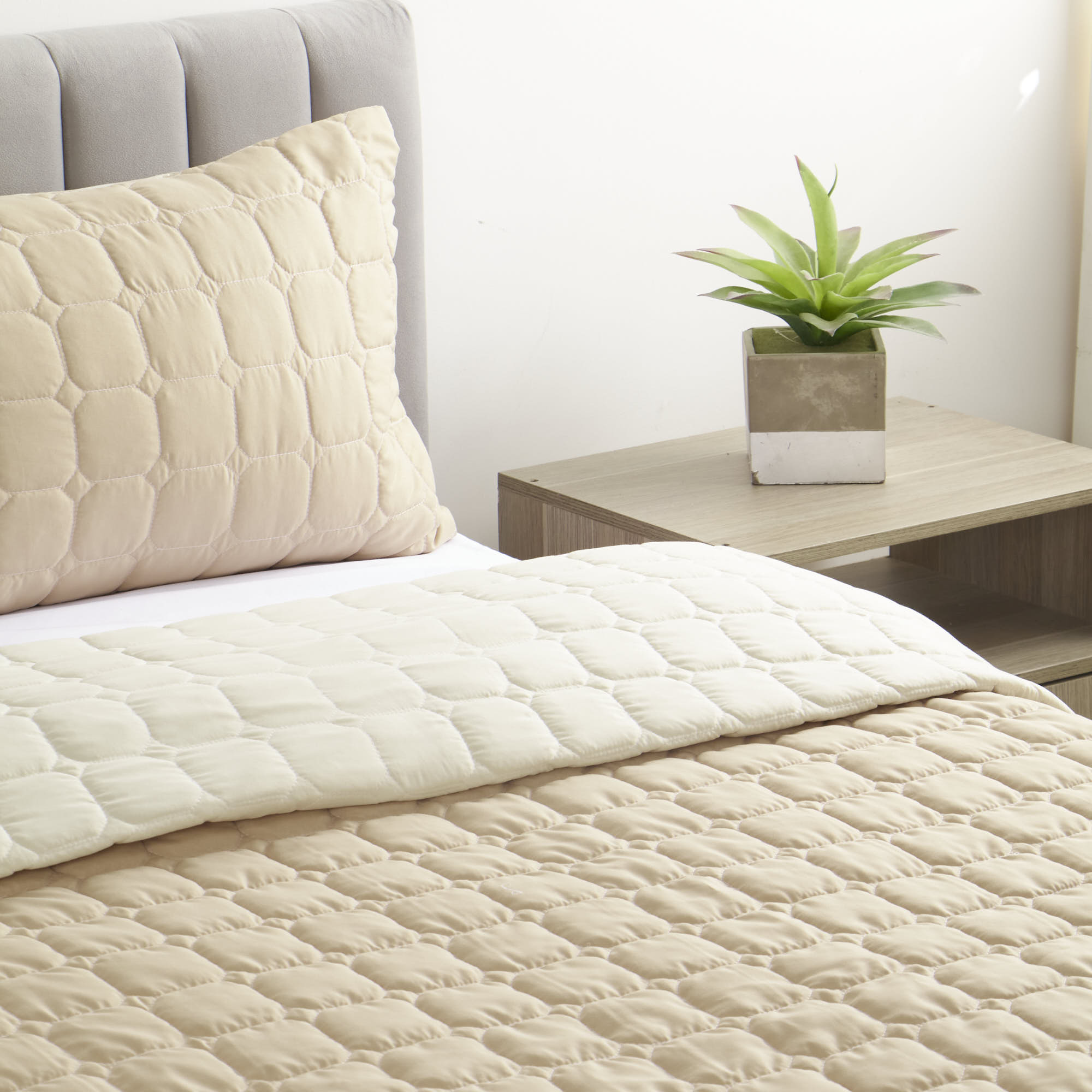 quilt-microfibra-poliester-beige-taupe-185-x-235-cm-sencillo