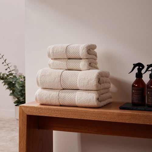 Toalla Hydra Beige 100% Algodón 630 gr