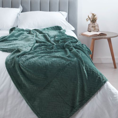 Cobija Flannel Fleece 250 gr Chevron Verde Pino